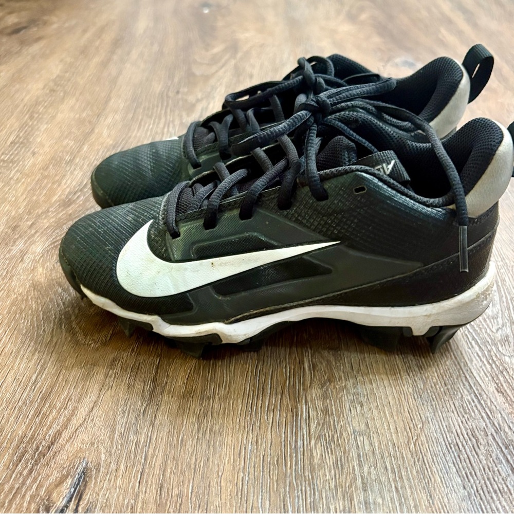 Black and White Nike Alpha Menace Shark Football/Baseball cleats